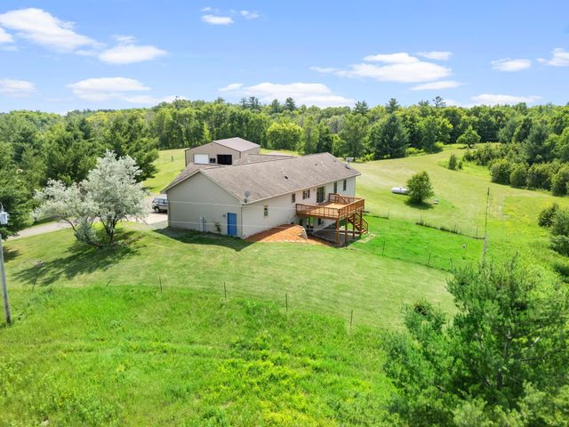 2490 Deer Drive, Stanchfield, MN 55080