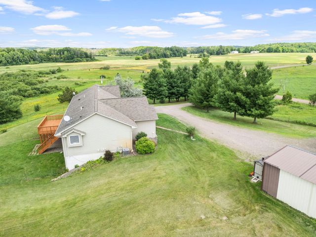 2490 Deer Drive, Stanchfield, MN 55080