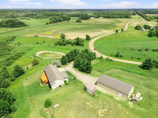 2490 Deer Drive, Stanchfield, MN 55080