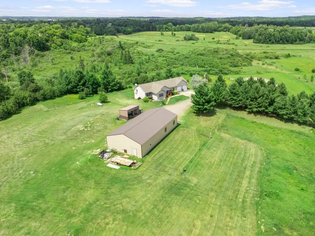 2490 Deer Drive, Stanchfield, MN 55080