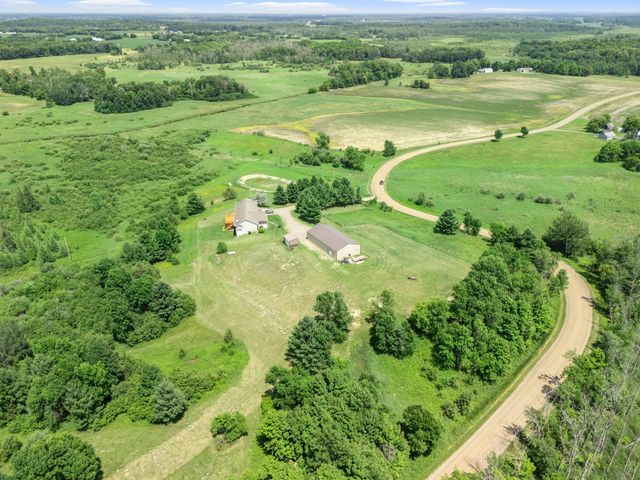 2490 Deer Drive, Stanchfield, MN 55080