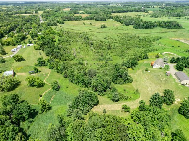 2490 Deer Drive, Stanchfield, MN 55080