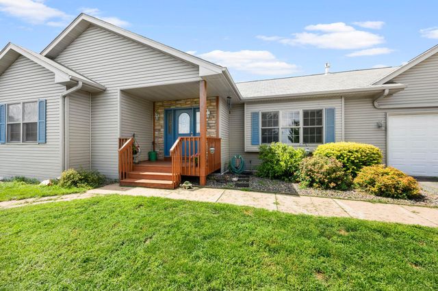 2490 Deer Drive, Stanchfield, MN 55080