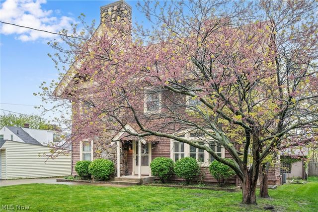 13540 Elbur Lane, Lakewood, OH 44107