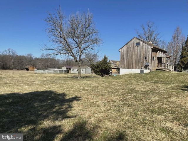 25 KELLER RD, Cochranville, PA 19330