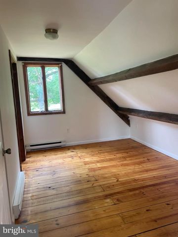 25 KELLER RD, Cochranville, PA 19330