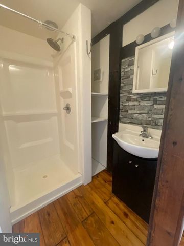 25 KELLER RD, Cochranville, PA 19330