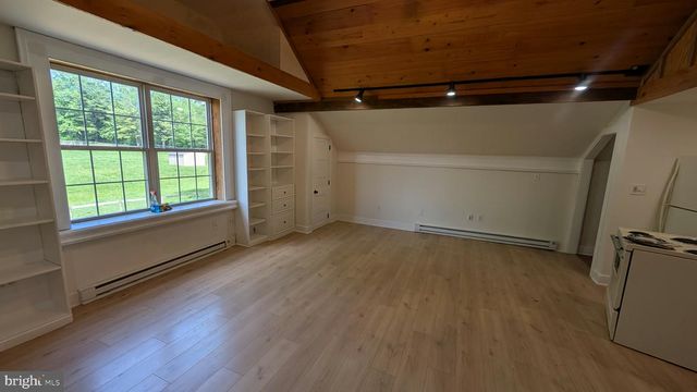 25 KELLER RD, Cochranville, PA 19330