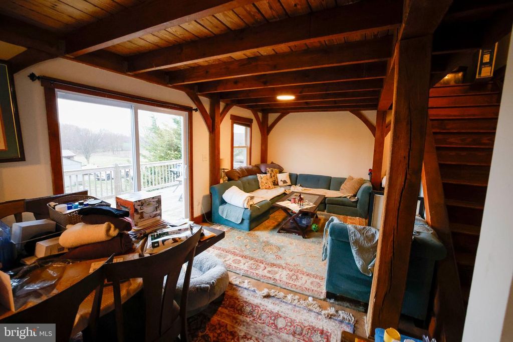 Image 3 of property listing at 25 KELLER RD, Cochranville, PA 19330