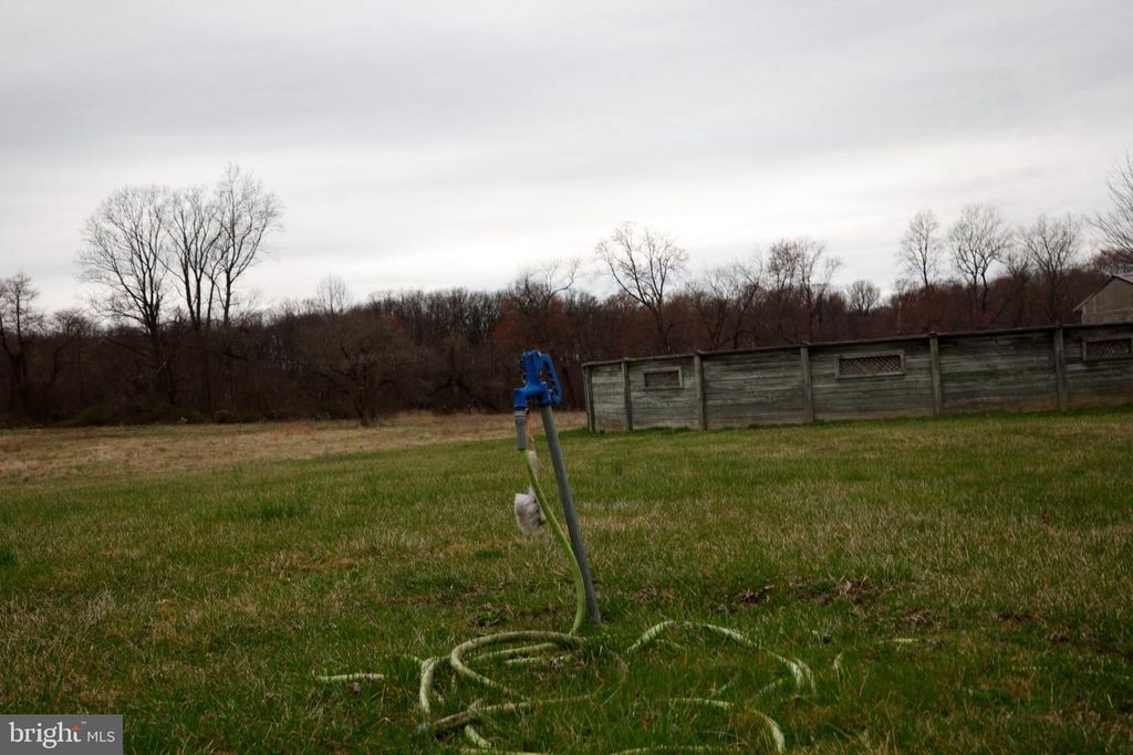 Image 25 of property listing at 25 KELLER RD, Cochranville, PA 19330