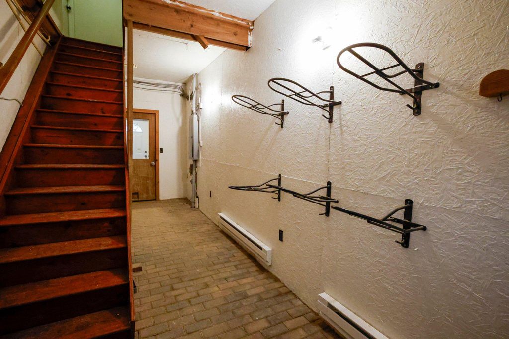 Image 43 of property listing at 25 KELLER RD, Cochranville, PA 19330