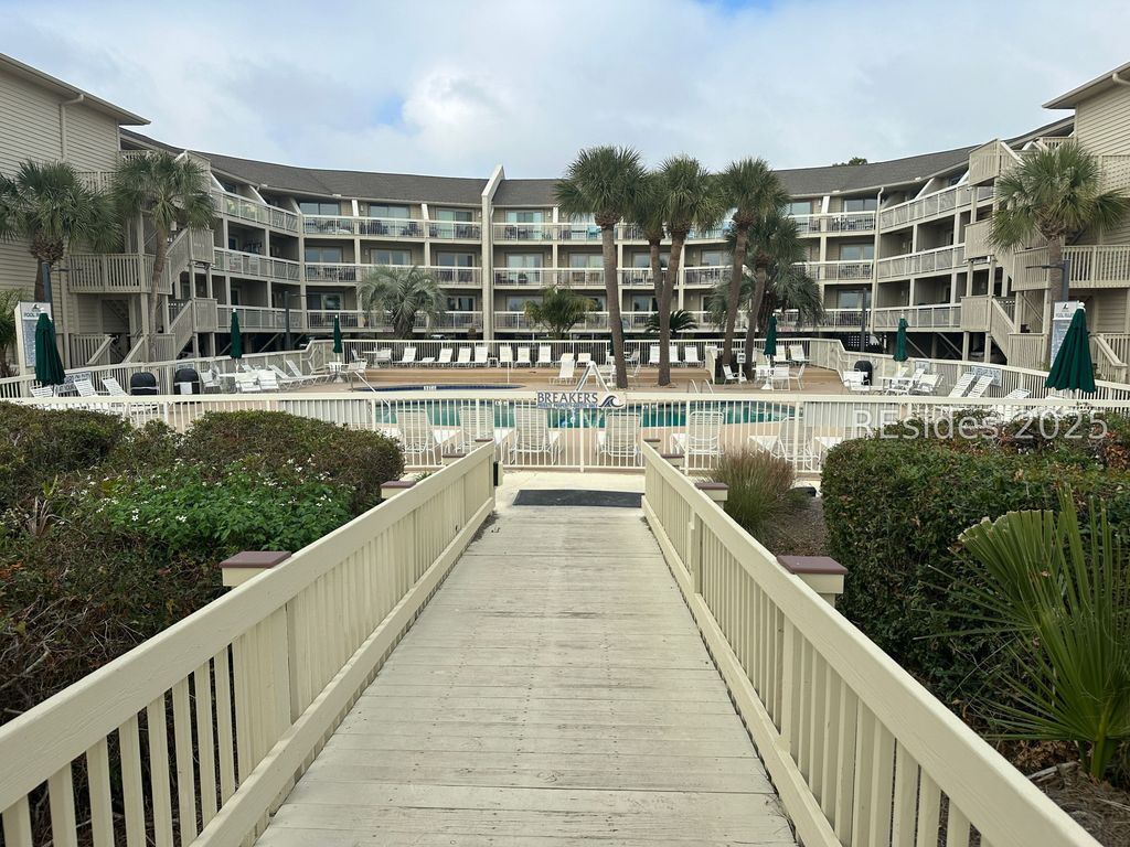 4 N Forest Beach Dr Apt 306, Hilton Head Island, SC 29928