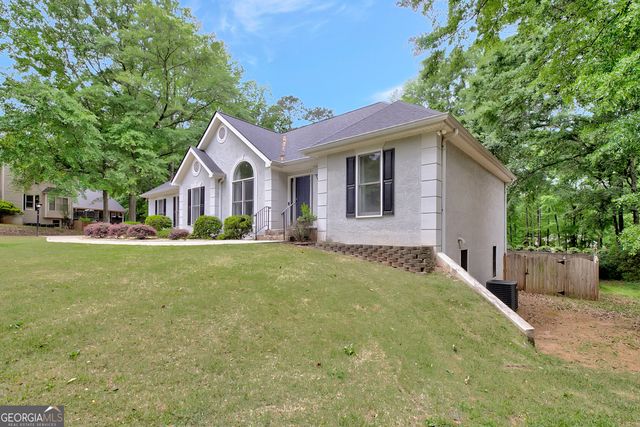 37 Inland Circle, Newnan, GA 30263