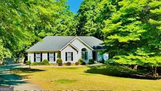 37 Inland Circle, Newnan, GA 30263