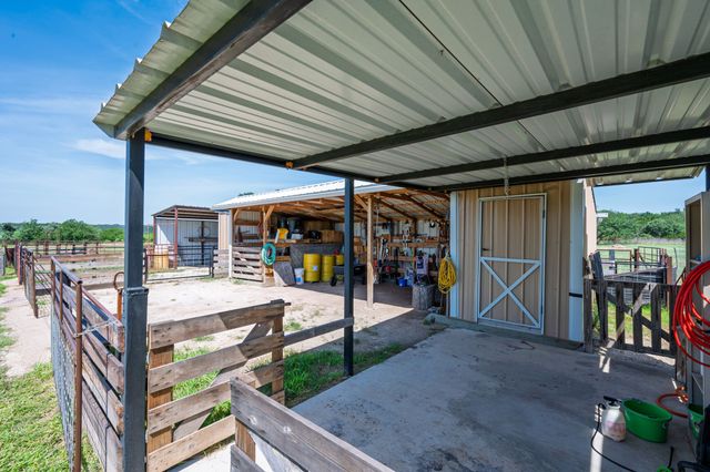 2517 County Road 4240, Clifton, TX 76634