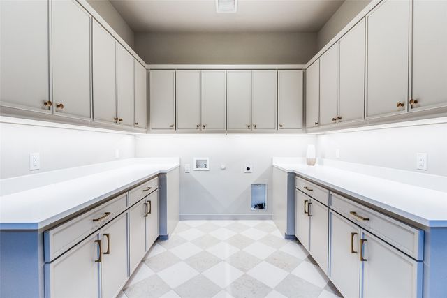 3935 Hawick Lane, Dallas, TX 75220