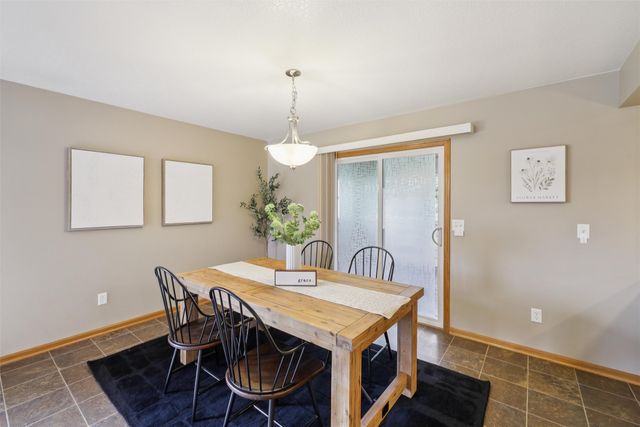 1105 N O Street, Indianola, IA 50125