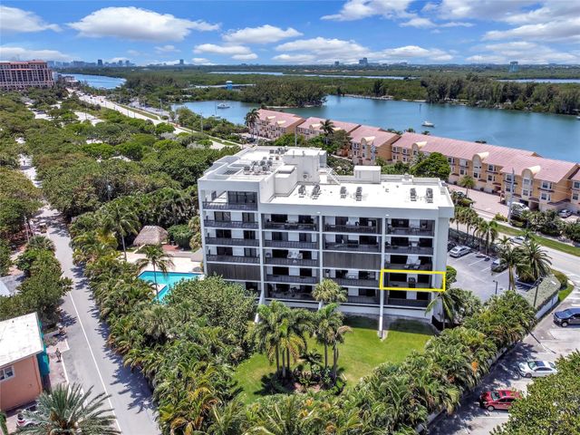 4201 N Ocean Dr 301, Hollywood, FL 33019