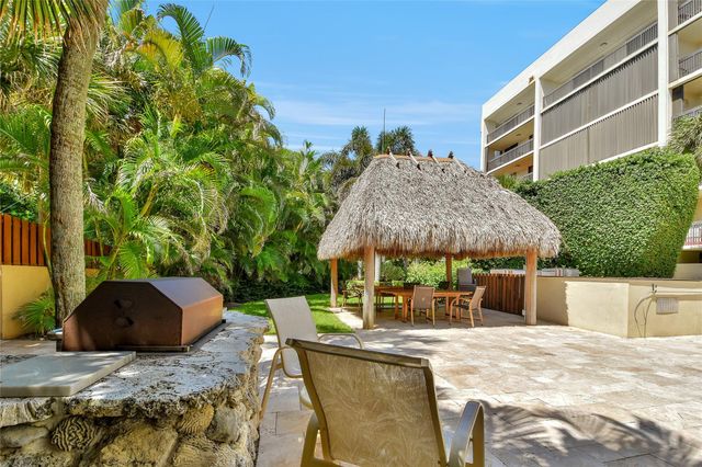 4201 N Ocean Dr 301, Hollywood, FL 33019