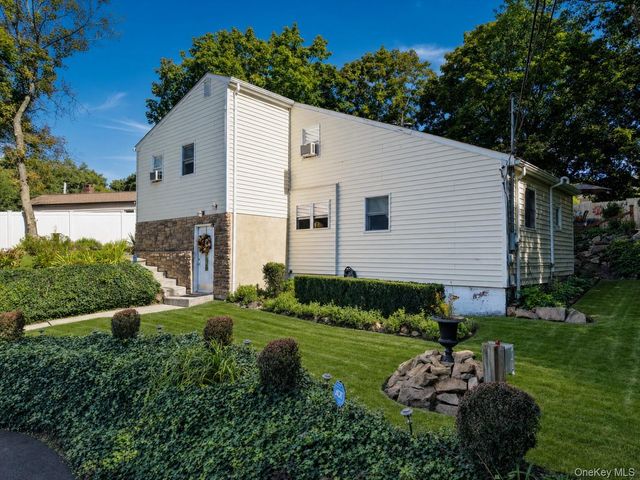 255 Mine Road, Monroe, NY 10950