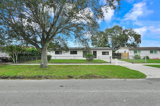 14120 Madison St, Miami, FL 33176