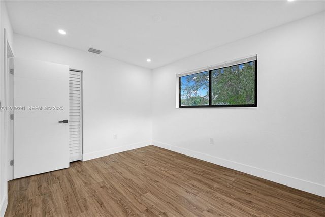 14120 Madison St, Miami, FL 33176