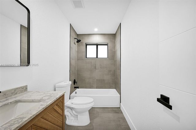 14120 Madison St, Miami, FL 33176