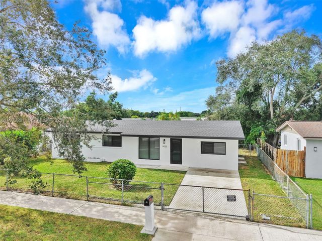 14120 Madison St, Miami, FL 33176