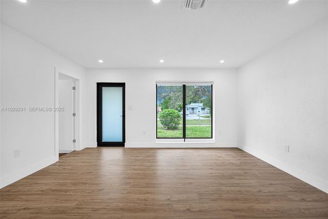 14120 Madison St, Miami, FL 33176