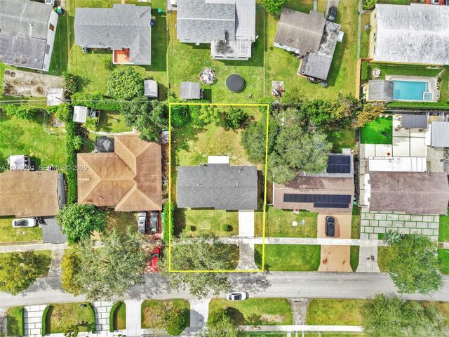 14120 Madison St, Miami, FL 33176