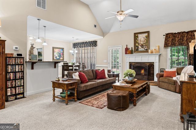 206 Cainbridge Park Drive, Newnan, GA 30263