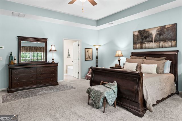 206 Cainbridge Park Drive, Newnan, GA 30263
