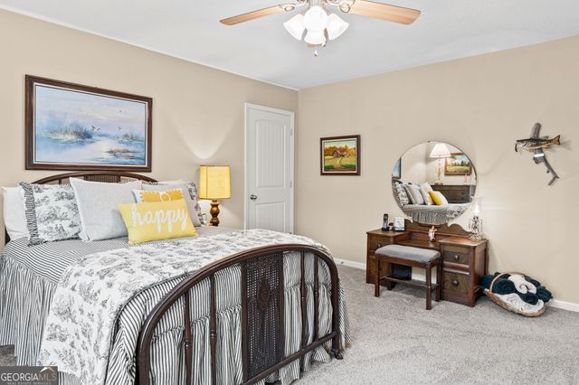 206 Cainbridge Park Drive, Newnan, GA 30263