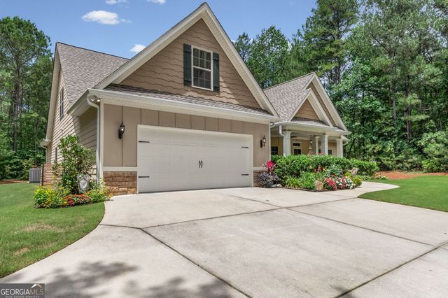 206 Cainbridge Park Drive, Newnan, GA 30263
