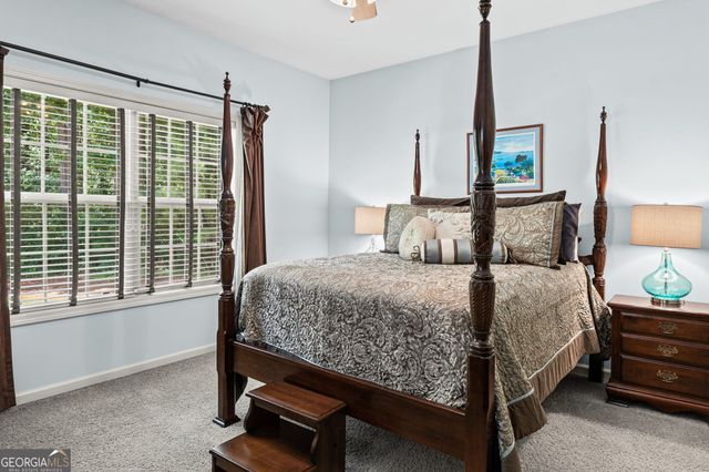 206 Cainbridge Park Drive, Newnan, GA 30263