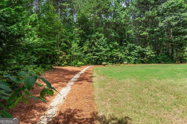 206 Cainbridge Park Drive, Newnan, GA 30263