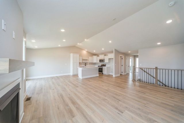 5614 NE Briarwood Drive, Ankeny, IA 50021
