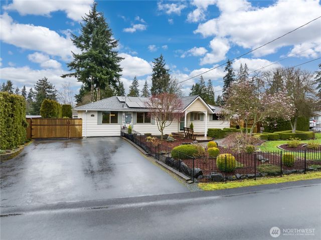 206 SW 303rd Street, Federal Way, WA 98023