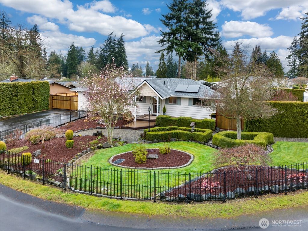 206 SW 303rd Street, Federal Way, WA 98023