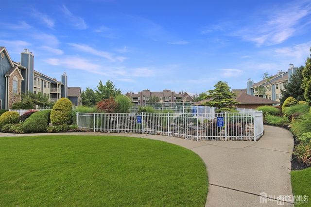 342 Crosspointe Drive, East Brunswick, NJ 08816
