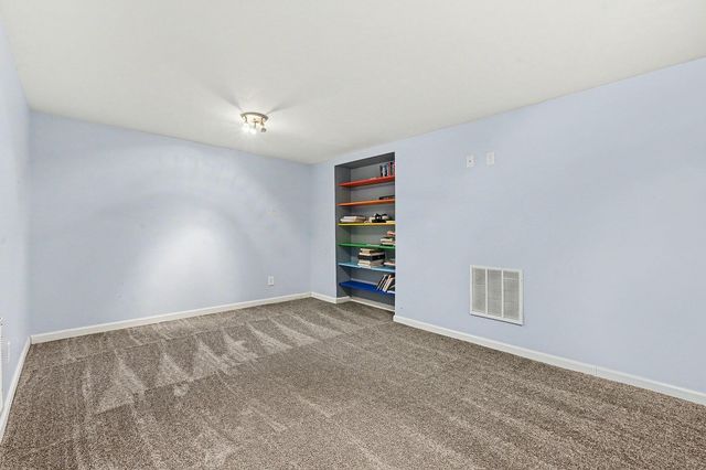 6826 Welbury Street, Portage City, MI 49024