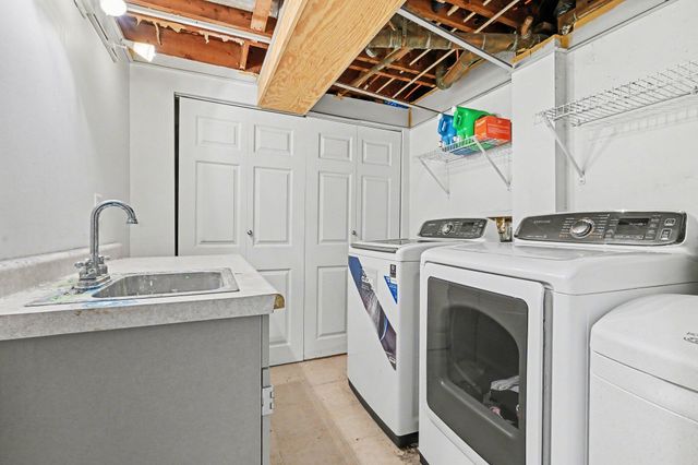 6826 Welbury Street, Portage City, MI 49024