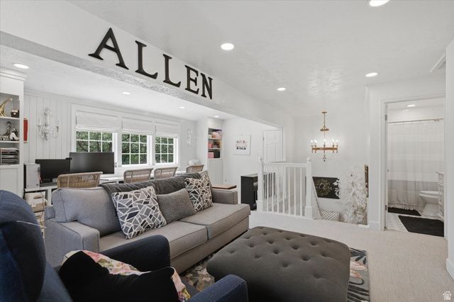 128 W PHEASANTBROOK CIR, Centerville, UT 84014