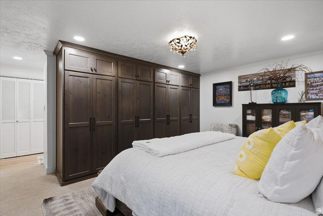 128 W PHEASANTBROOK CIR, Centerville, UT 84014