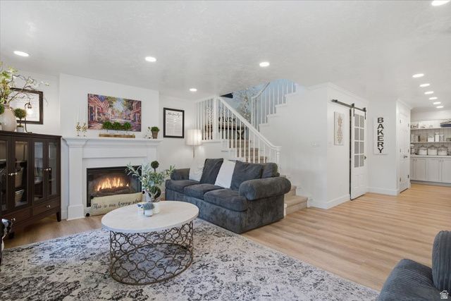 128 W PHEASANTBROOK CIR, Centerville, UT 84014