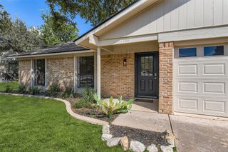 7128 S Brook DR, Austin, TX 78736