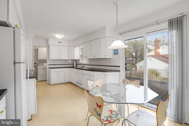 15101 CARROLTON RD, Rockville, MD 20853