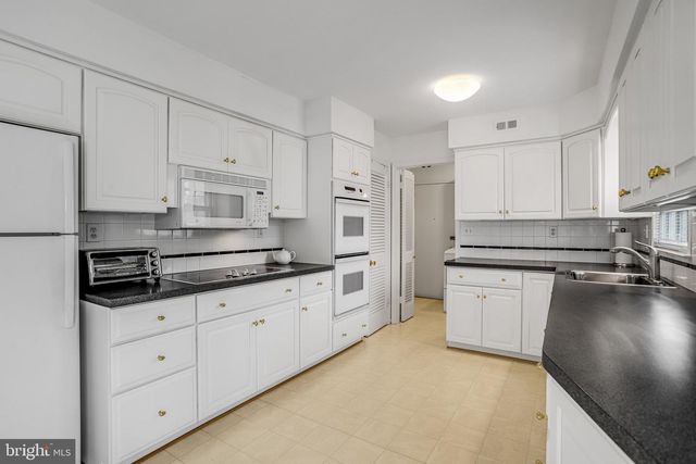 15101 CARROLTON RD, Rockville, MD 20853