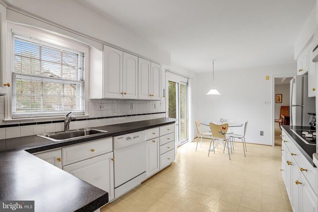 15101 CARROLTON RD, Rockville, MD 20853