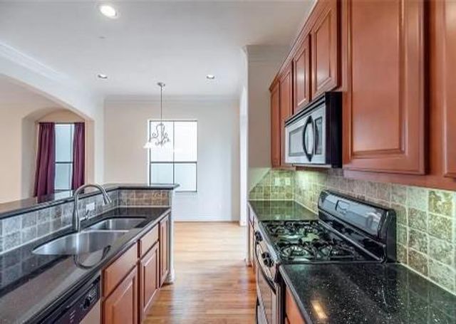 9906 Orchard Court, Houston, TX 77054